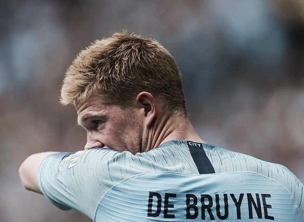 简直令人叹为观止，11年前的今天，拉姆塞打进了欧冠历史上最伟大的进球之一