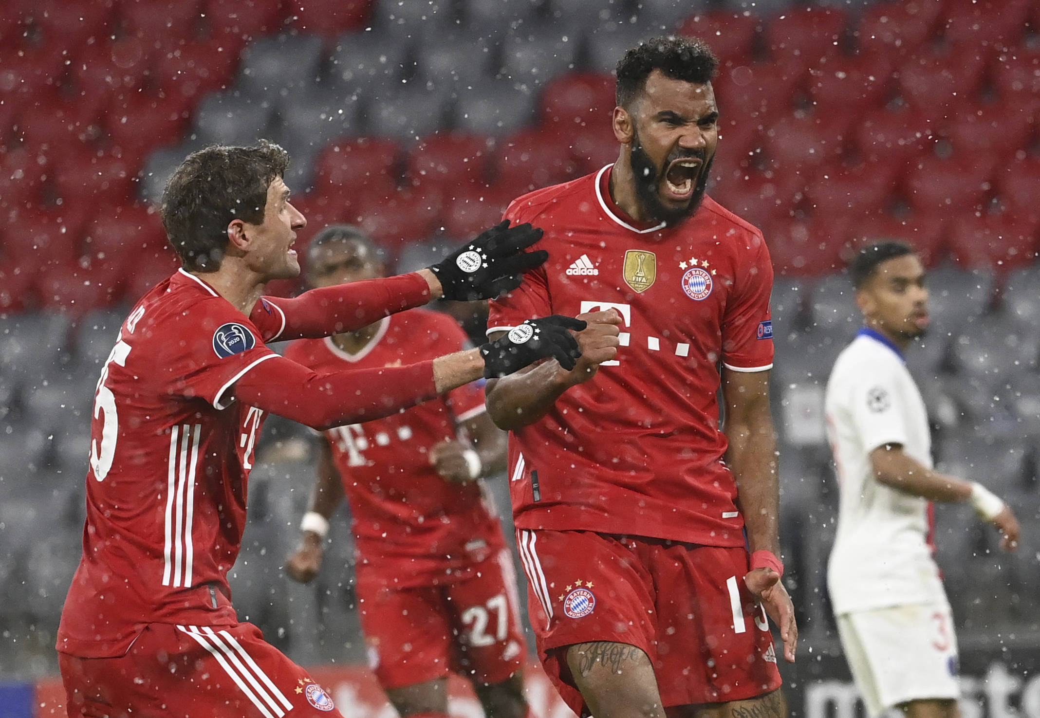 西甲战报：亚马尔传射，奥尔莫双响，巴塞罗那3-1阿拉维斯