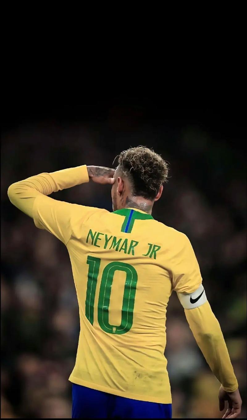 只等官宣，记者：利物浦中场莫顿已完成里昂的体检