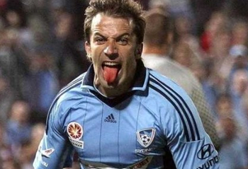 足球中超豪门再爆冷门，争冠格局突然大变