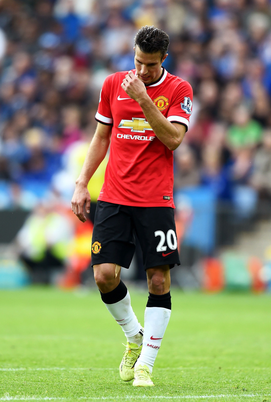 萨拉赫晒圣诞家庭照引争议，目前正随队征战非洲杯（晒圣诞家庭照惹争议，萨拉赫正随队征战非洲杯）