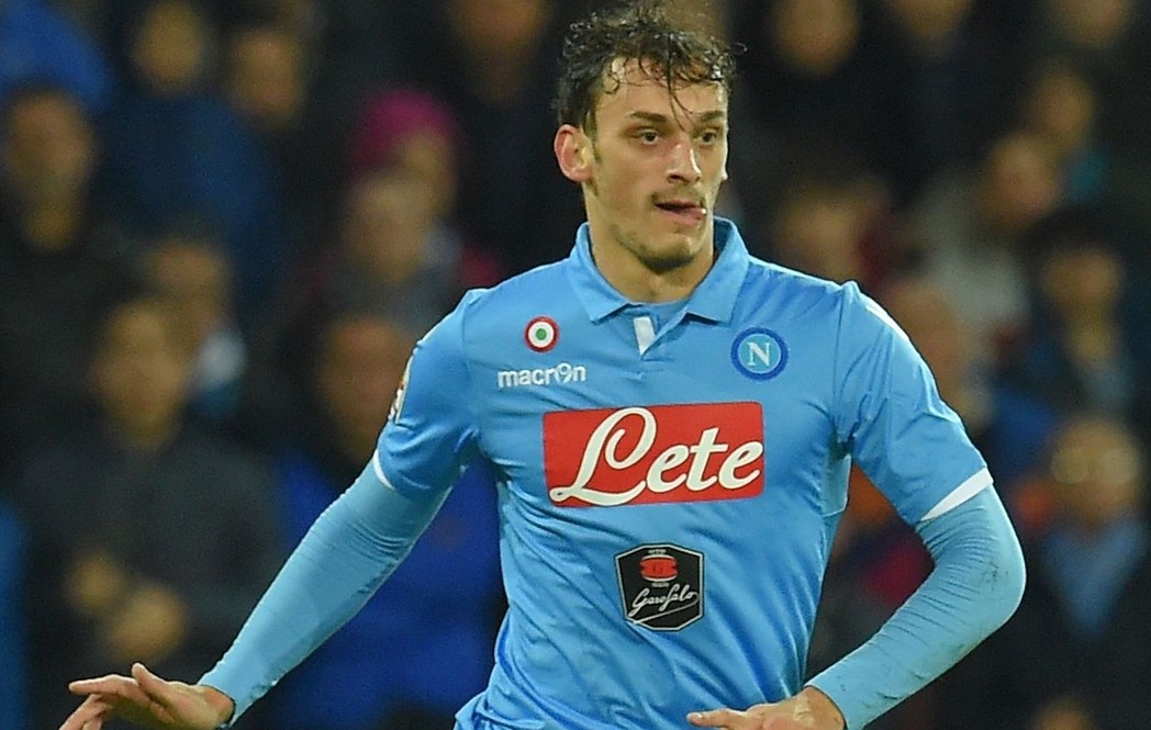 中国澳门球员：澳门联赛球员平均每场收入约445-890元人民币