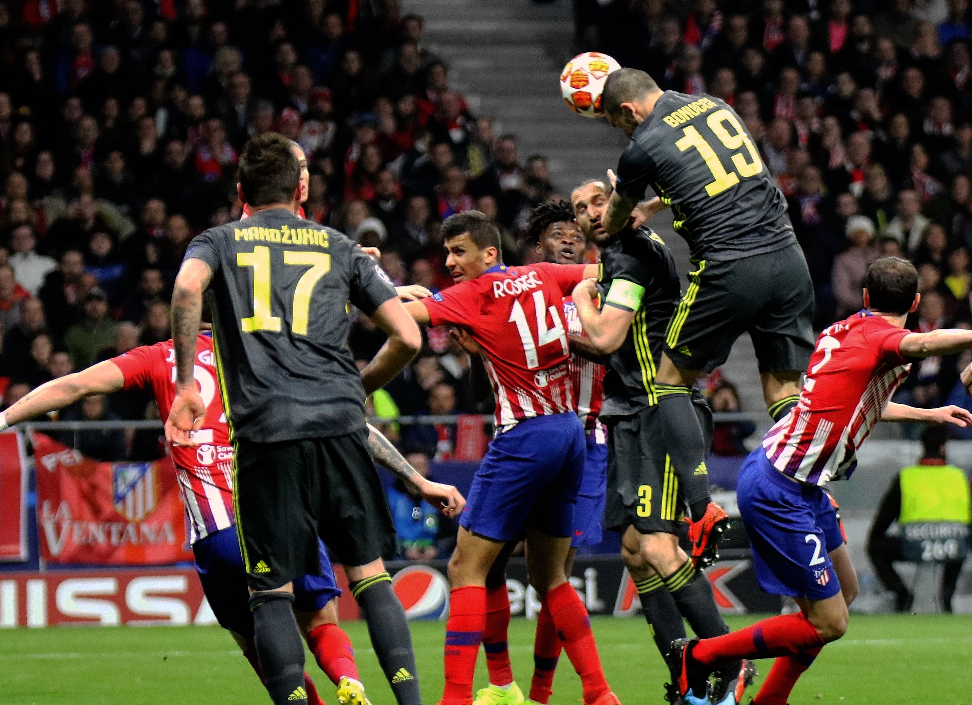 英超积分榜：枪手曼城维拉排名前三，水晶宫获胜升至第四，（英超积分榜更新：阿森纳、曼城、维拉稳居前三，水晶宫取胜跃居第四）